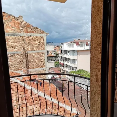 Къща за гости Коста Кърлев Гостевой дом *